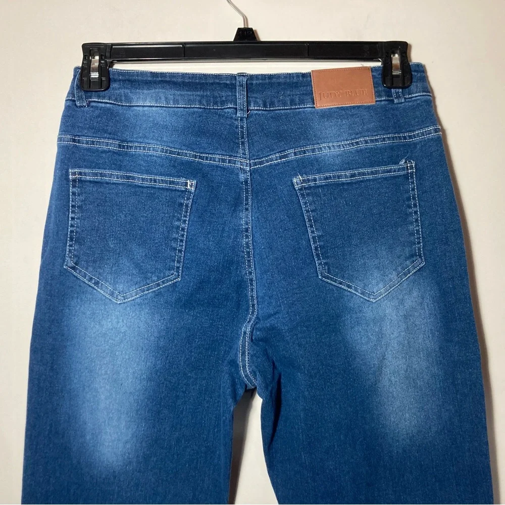 NWT Judy Blue Mid-Rise Blue Jeans  Zipper/Button Size Large 11/13